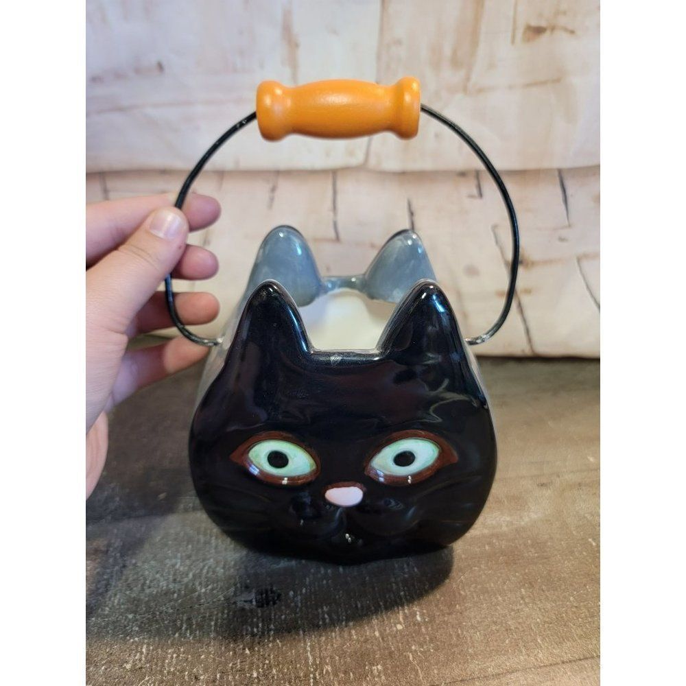 Ceramic Halloween black cat basket decor